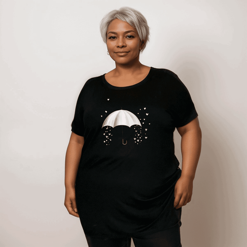 BLACK DIPPED HEM T-SHIRT WITH UMBRELLA HEARTS - FullFab