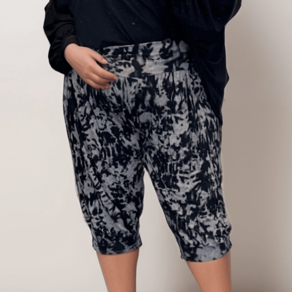 BLACK GREY SPLASH 3/4 HAREM PANTS - FullFab