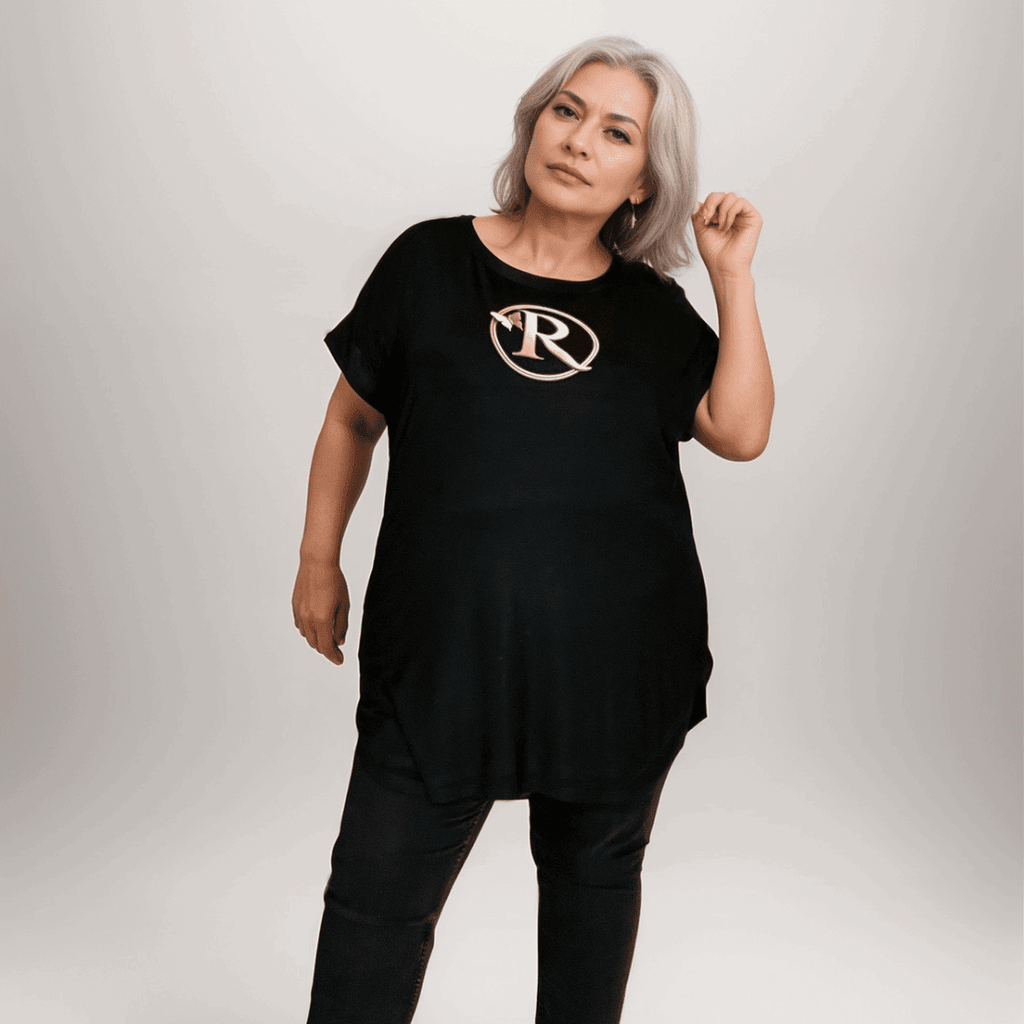 DIPPED HEM T-SHIRT WITH SIGNATURE R PINK LOGO - FullFab